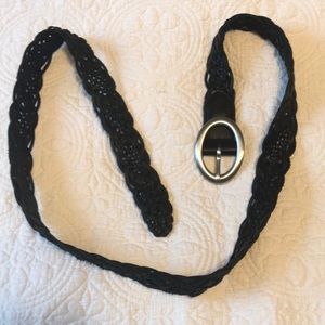 Talbots black leather macrame belt w/silver buckle